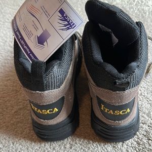 NWT Itasca Hiking Boots